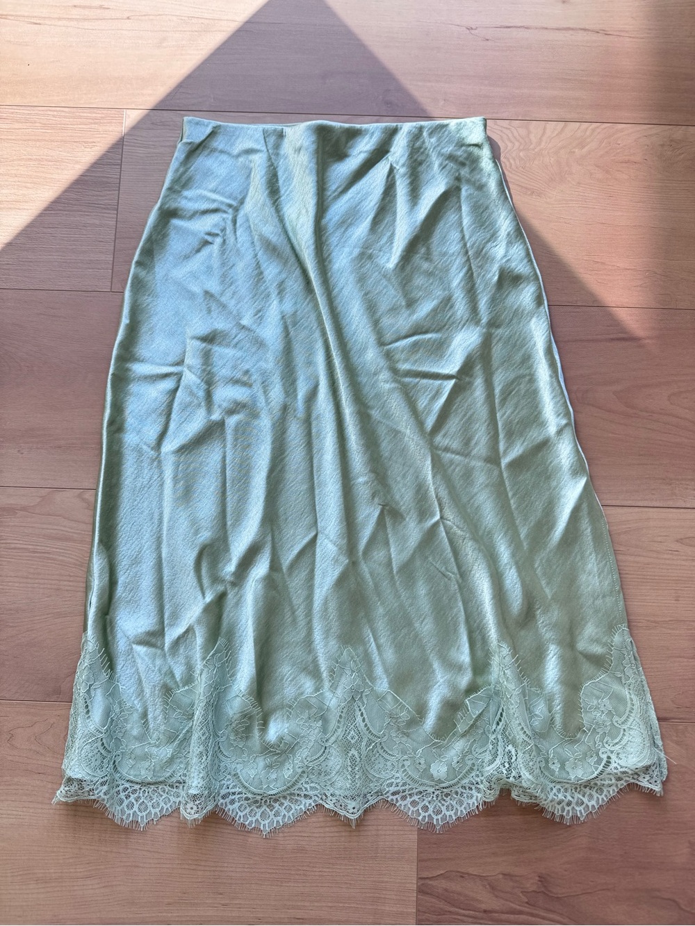Women's Lace Hem Midi Skirt - Sage Green